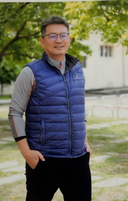 岩志任